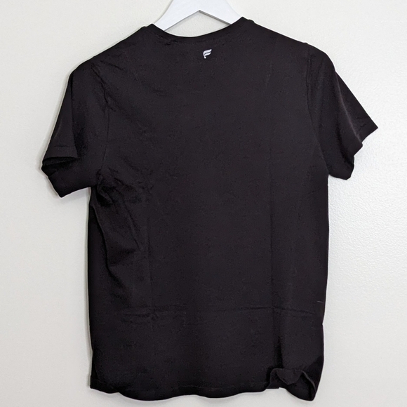 Fabletics NWT Feather Tec Black Short Sleeve T-shirt Large - Picture 7 of 7